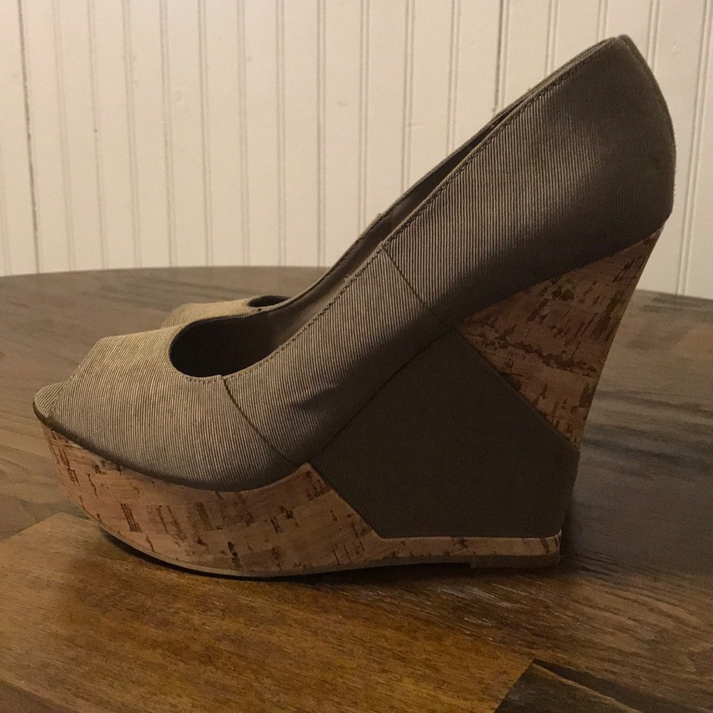 Mossimo platforms - Picture 5 of 5